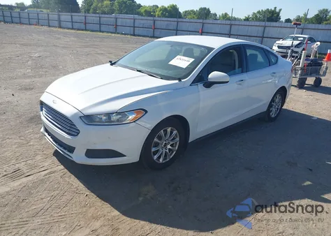 2015 Ford Fusion S из США, поврежденный, VIN 3FA6P0G76FR267280